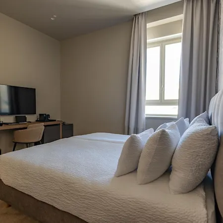 Monumenti Heritage Hotel&resort 풀라