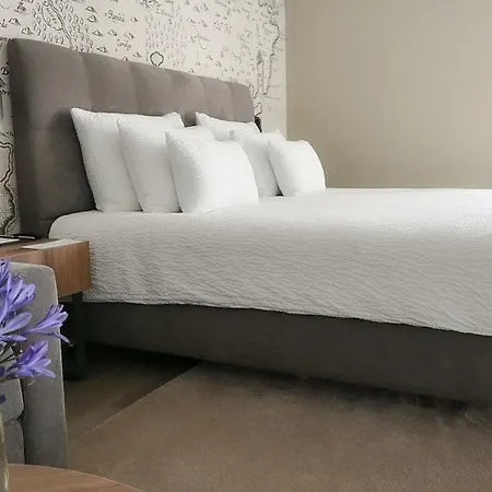 Monumenti Heritage Hotel&resort 普拉