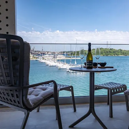 Monumenti Heritage Hotel&resort 5* 普拉